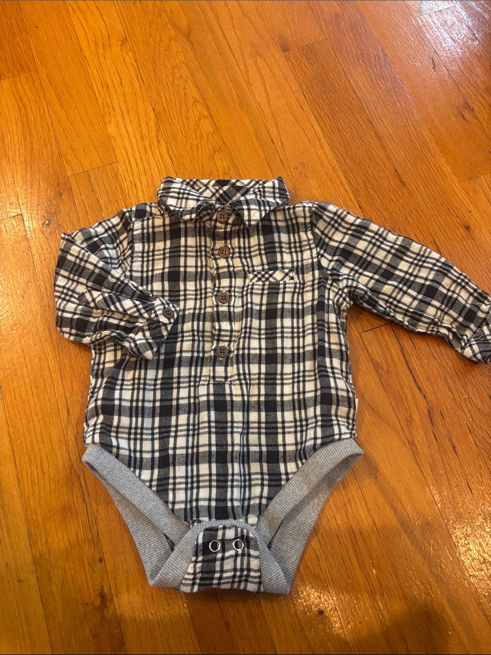 Me & Henry Plaid Long-Sleeve One-Piece Cotton Bodysuit-Black & Cream 6-9 M